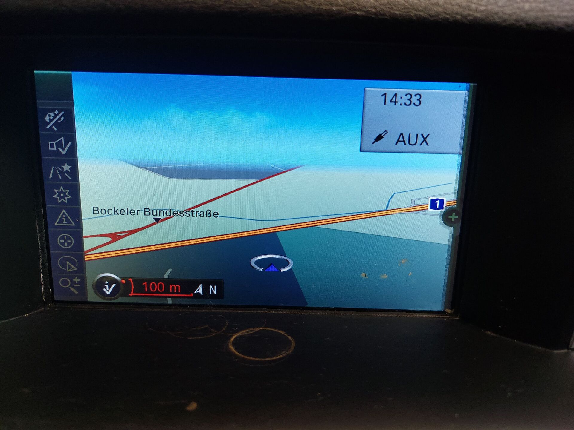 BMW X1 sDrive18d Navi AHK 18
