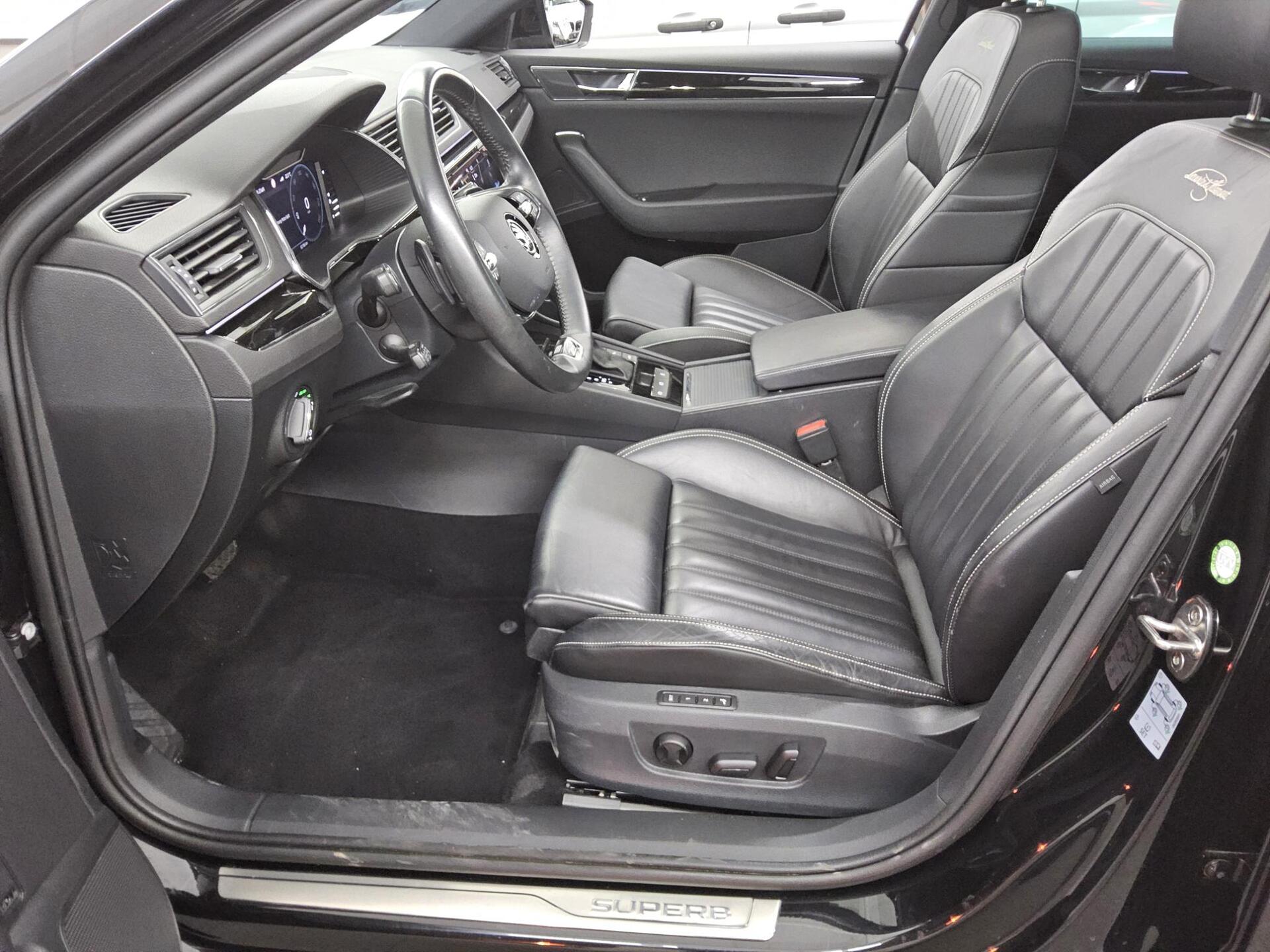 Skoda Superb Kombi 2.0 TDI L&K Navi LED vc Shz Pano Sound Leder 9