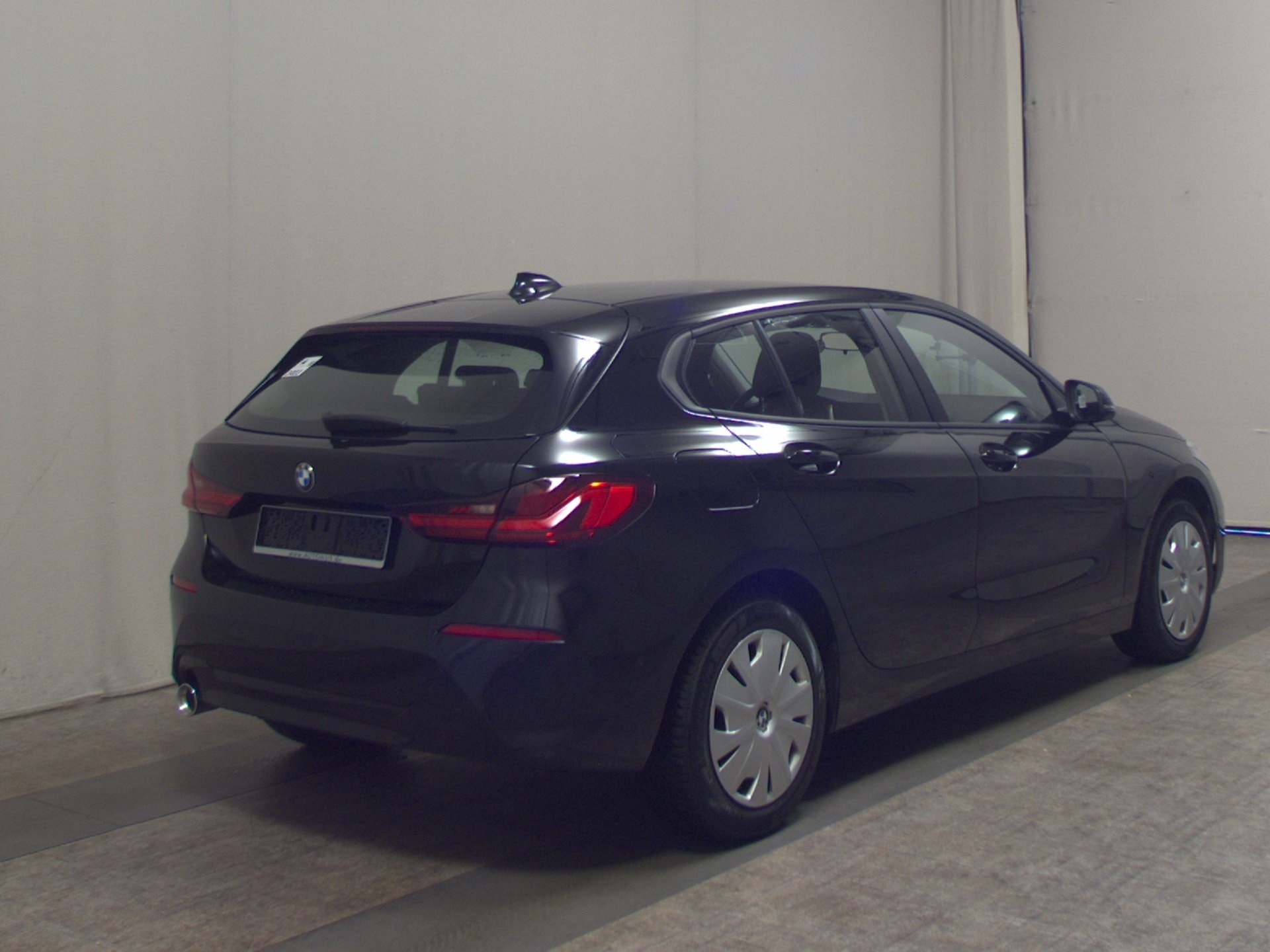 BMW 116dA Navi LED LC-Pro PDC SHZ 4