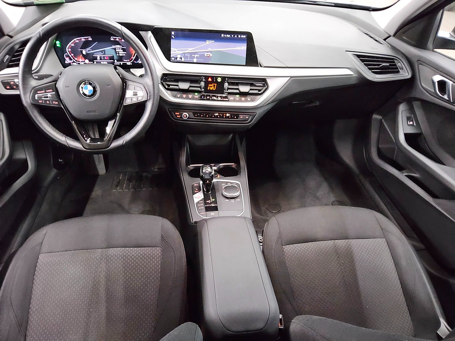 BMW 116dA Navi LED LC-Pro PDC SHZ 5