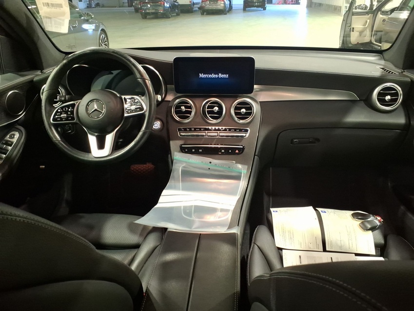 Mercedes-Benz GLC 300 de AHK 5