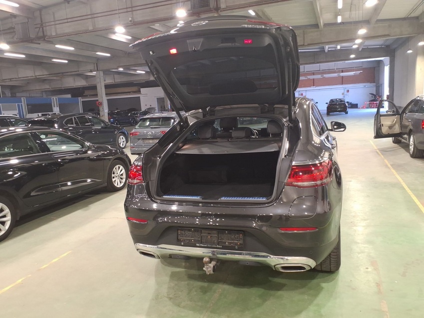 Mercedes-Benz GLC 300 de AHK 11