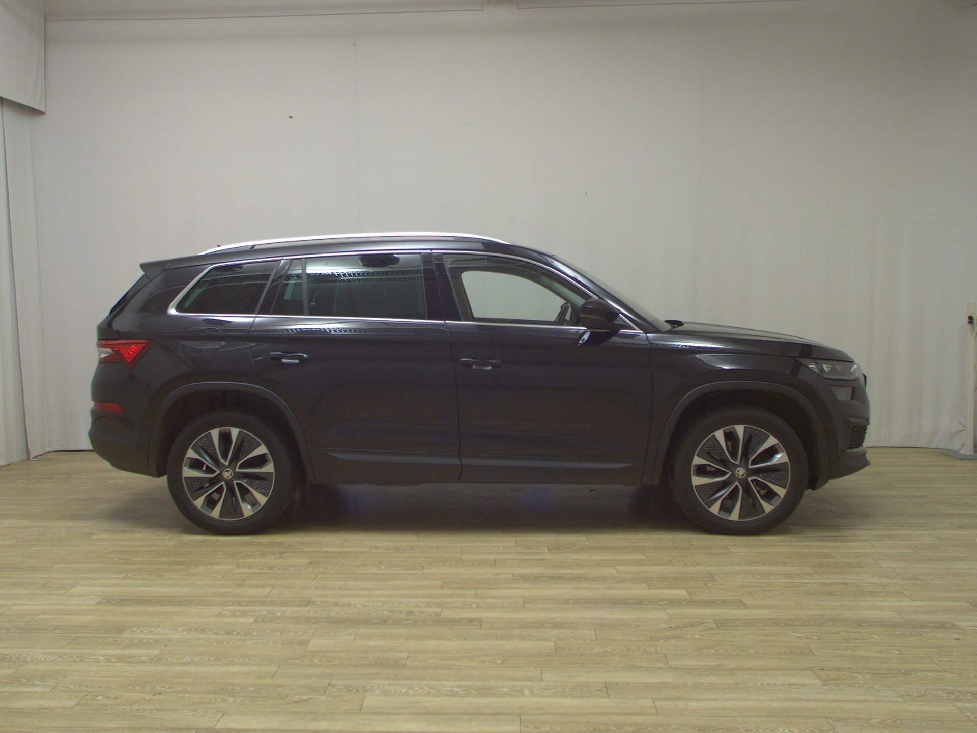Skoda Kodiaq 2.0 TDI 4x4 Tour Pano vc StandHzg DCC AHK