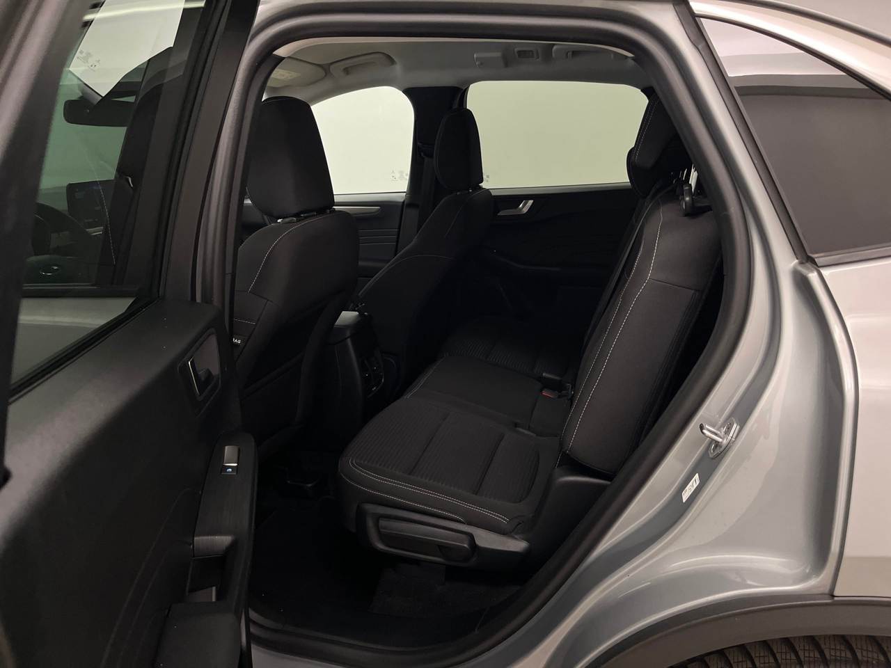 Ford Kuga 1.5 EB Titanium NAVI LED SPORTSITZE SHZ HUD 9