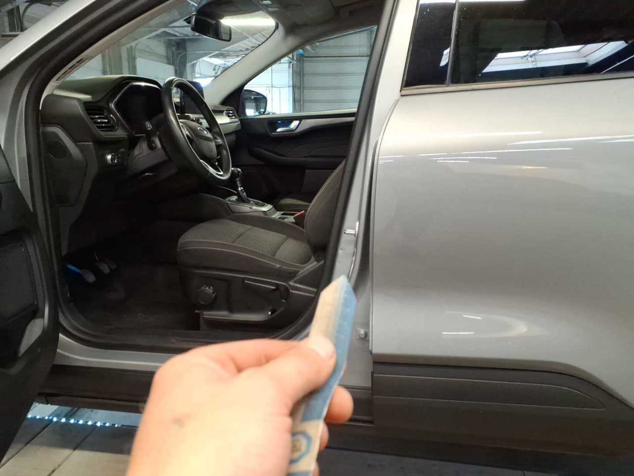 Ford Kuga 1.5 EB Titanium NAVI LED SPORTSITZE SHZ HUD 10