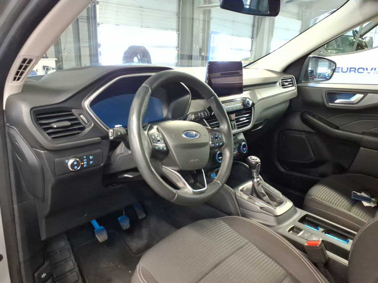 Ford Kuga 1.5 EB Titanium NAVI LED SPORTSITZE SHZ HUD 6