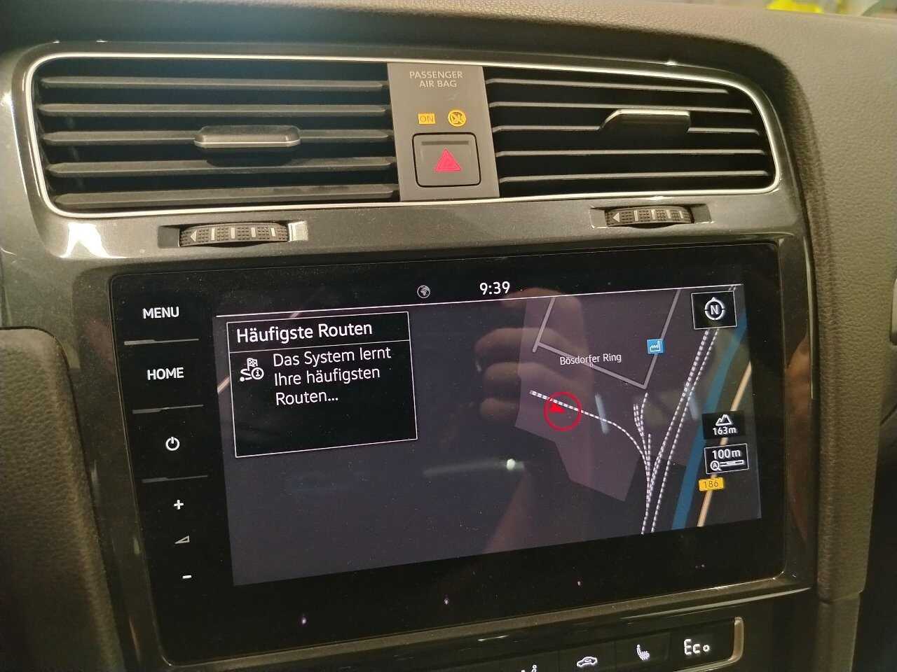Volkswagen Golf-7 e-Golf NAVI LED SHZ PDC ACC 8