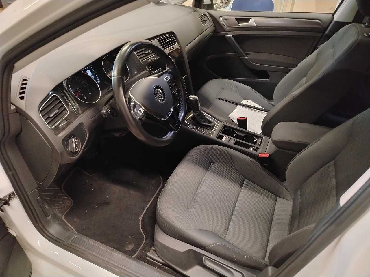 Volkswagen Golf-7 e-Golf NAVI LED SHZ PDC ACC 6