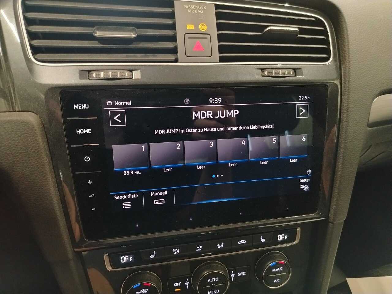 Volkswagen Golf-7 e-Golf NAVI LED SHZ PDC ACC 9