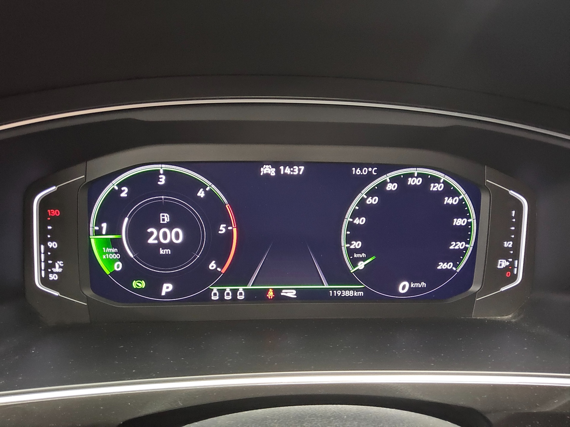 Volkswagen Tiguan 2.0 TDI R-Line Matrix-LED AID AHK ACC 8