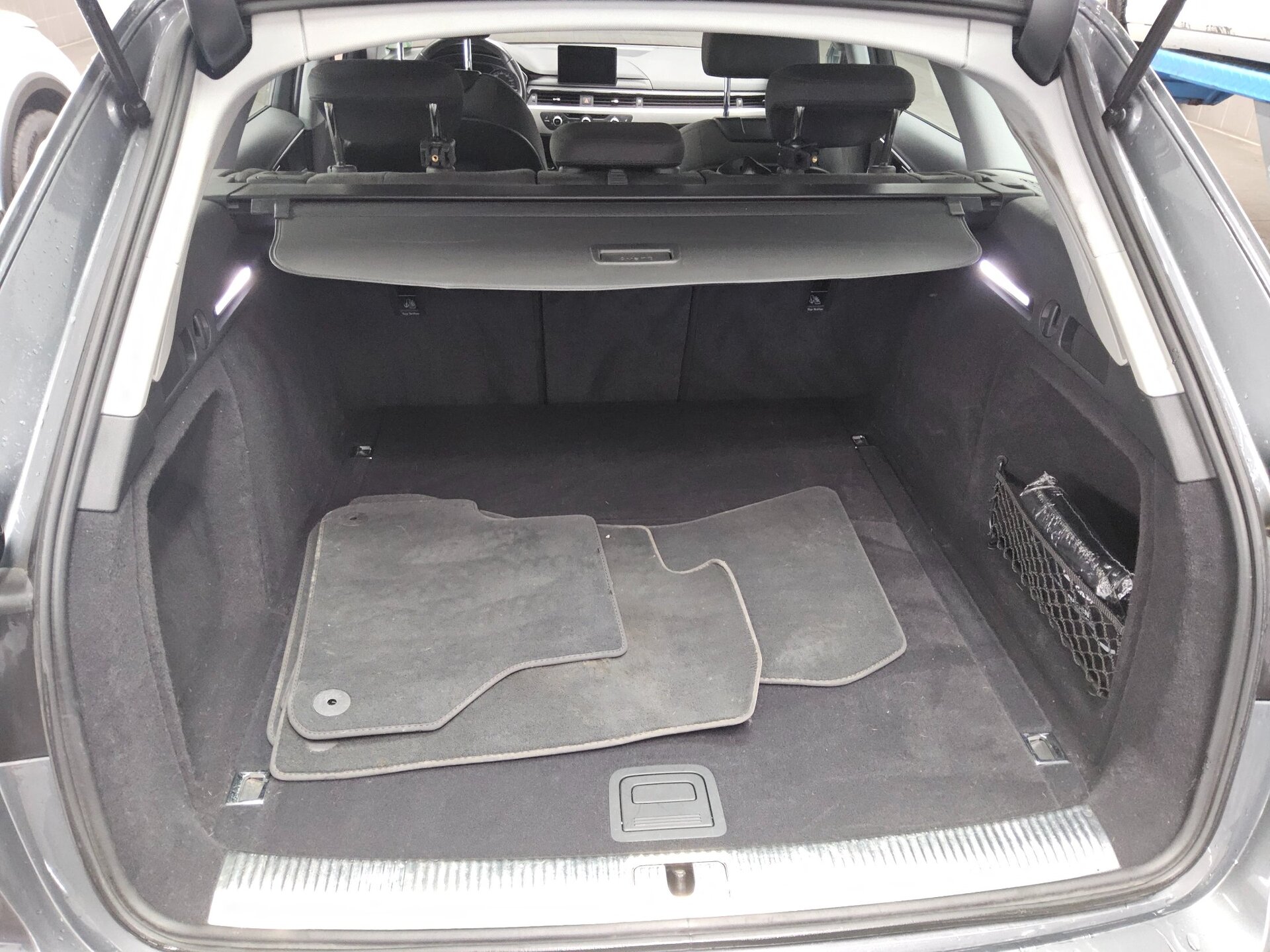 Audi A4 Avant 35 TDI Navi LED PDC Shz Tempomat 11