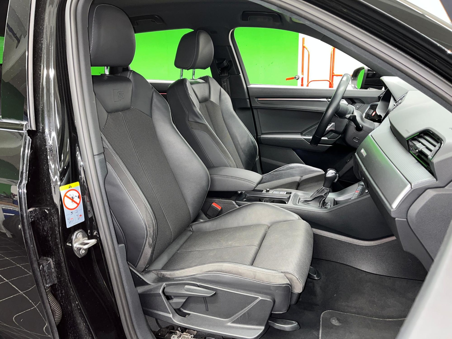 Audi Q3 35 TDI S-Line Navi LED vc Shz T-Leder 6