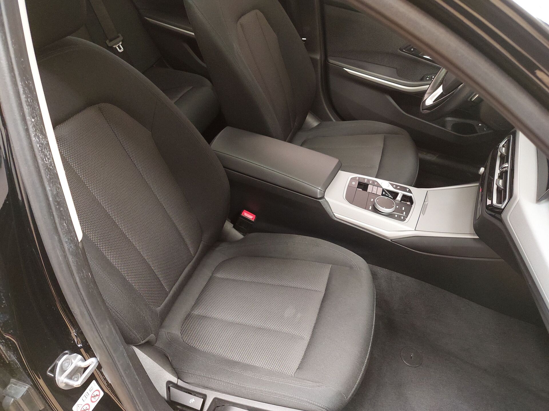 BMW 320 Touring PANO CURVED KAMERA 11