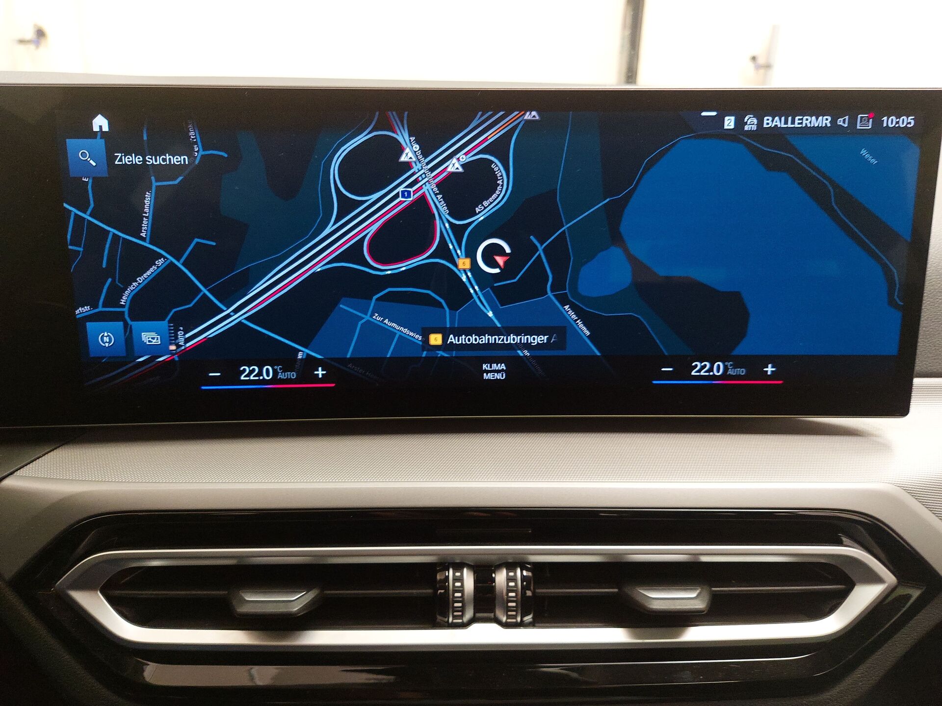 BMW 320 Touring PANO CURVED KAMERA 18