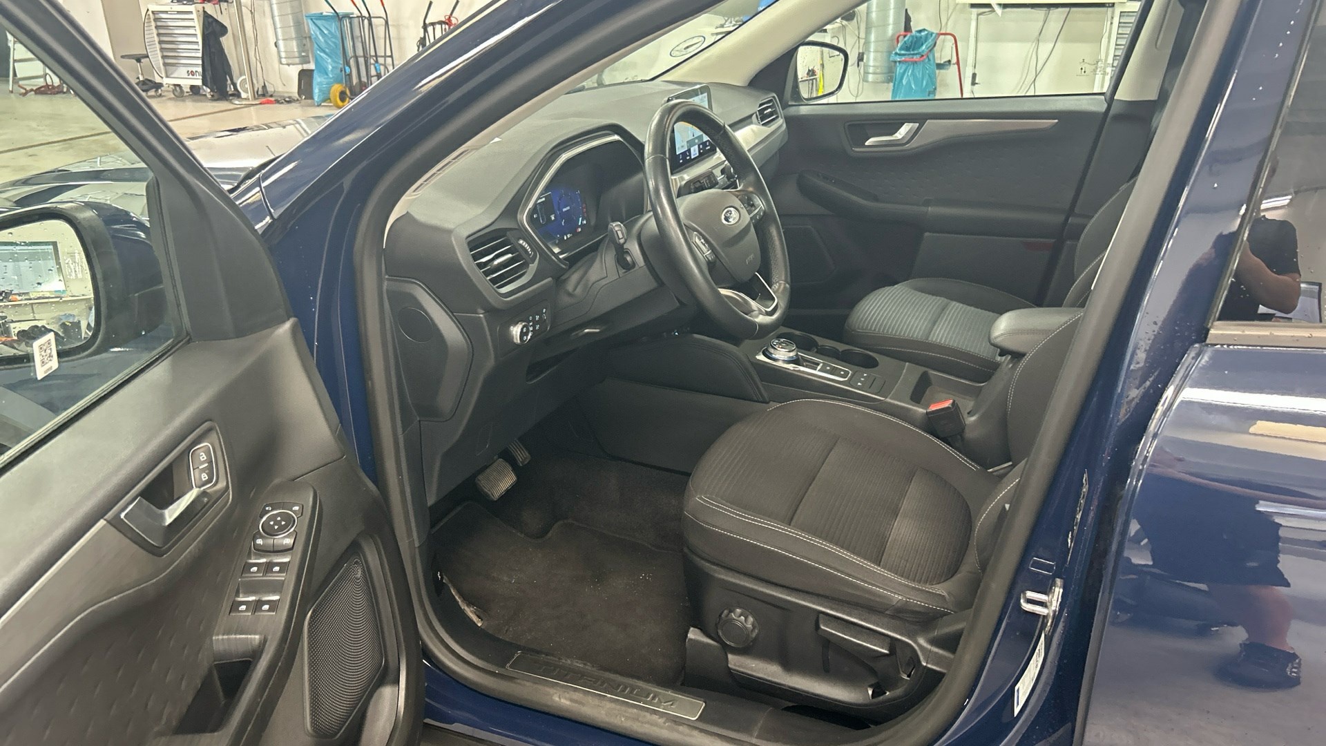 Ford Kuga 1.5 EB Titanium Navi LED DigiTacho AHK 6