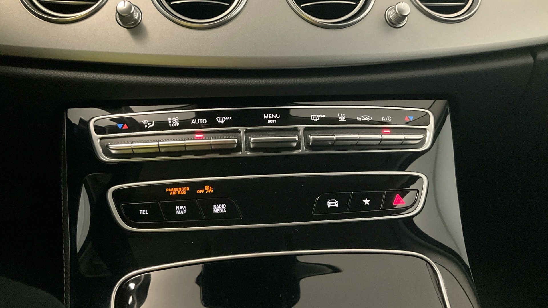 Mercedes-Benz E 300 T de Avantgarde Navi LED Wide 9