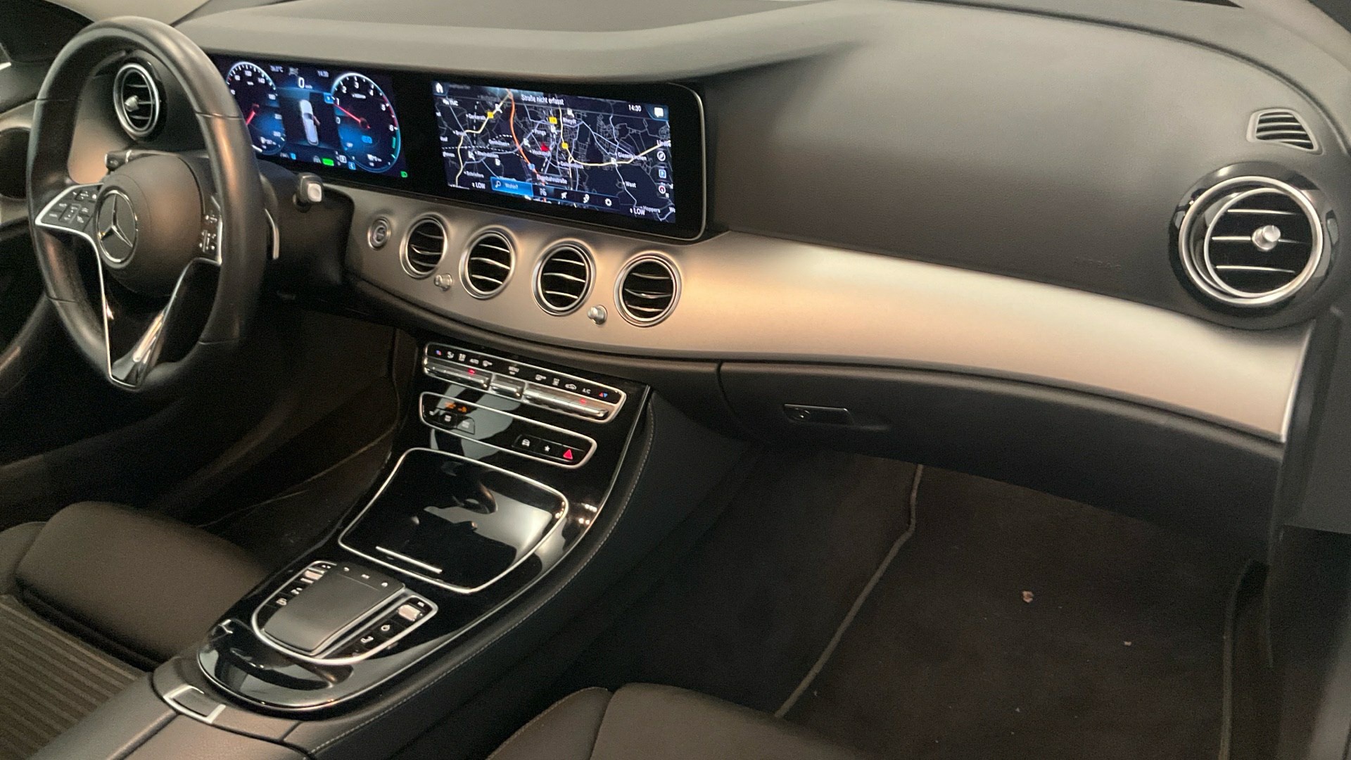 Mercedes-Benz E 300 T de Avantgarde Navi LED Wide 5