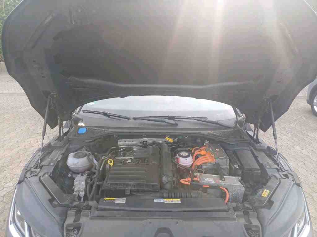 Volkswagen Arteon 1.4 TSI e Elegance NAVI SHZ ACC DC LEDER 11