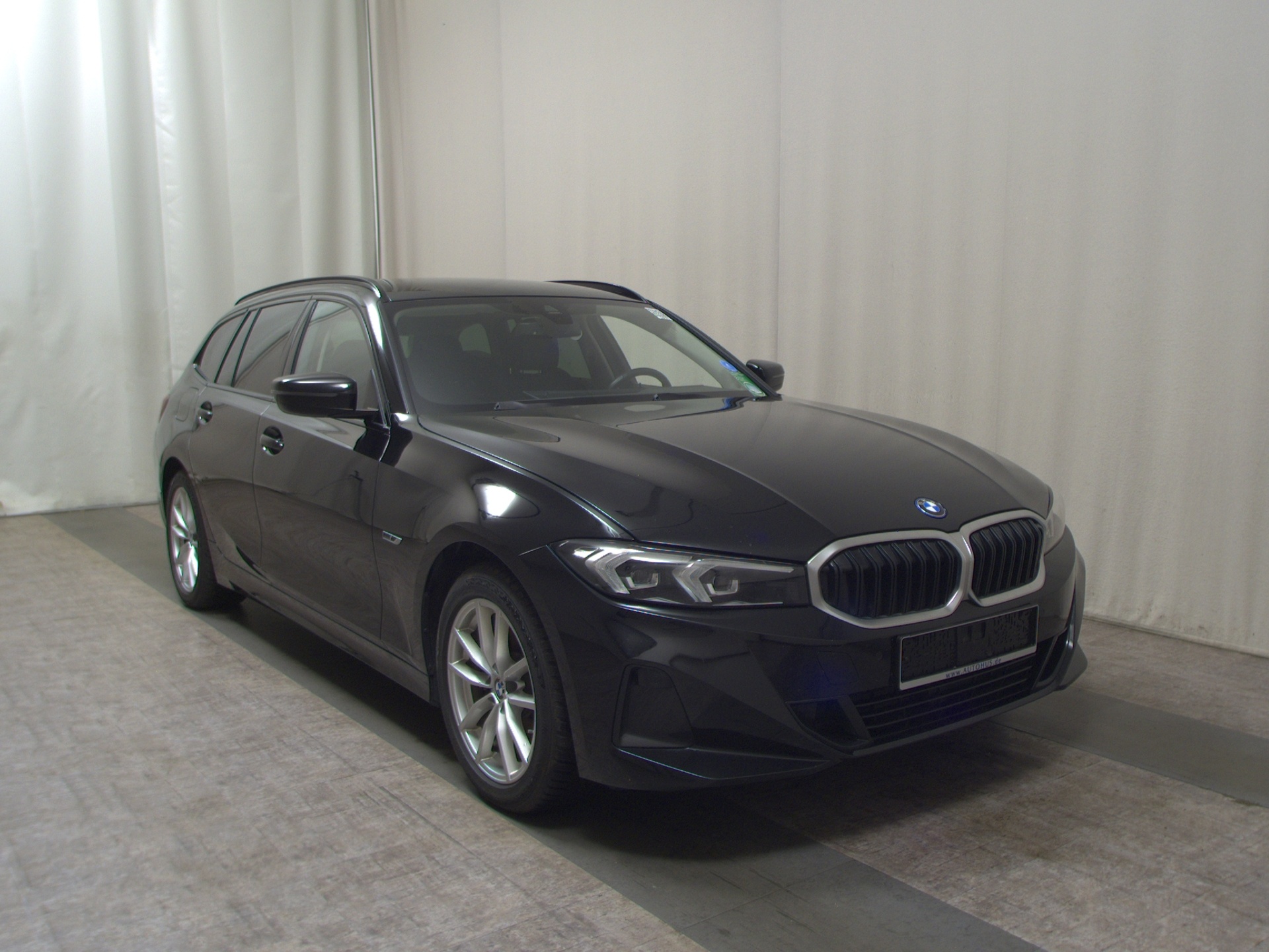 BMW 320e Touring LCI T-Leder Navi Curved LED LC 3