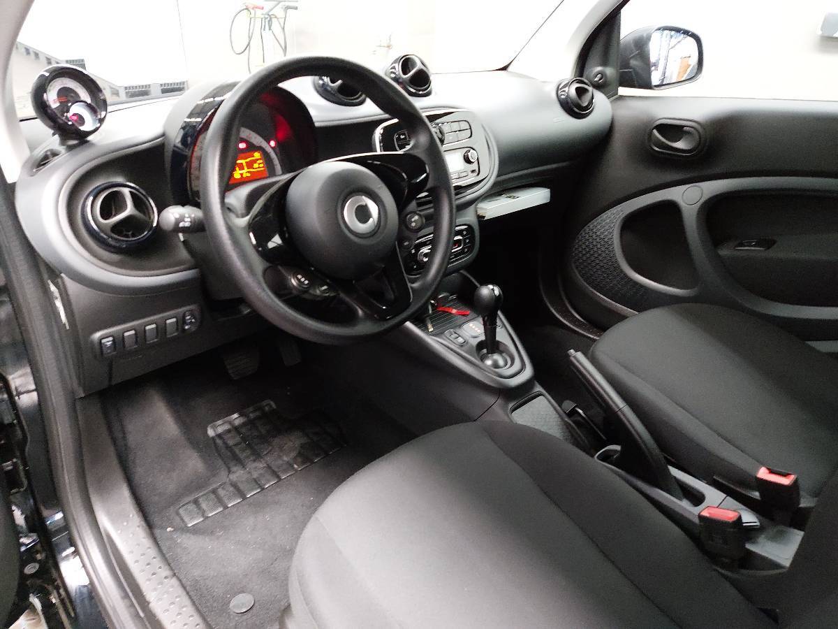 Smart ForTwo coupé EQ KLIMAAUT 12