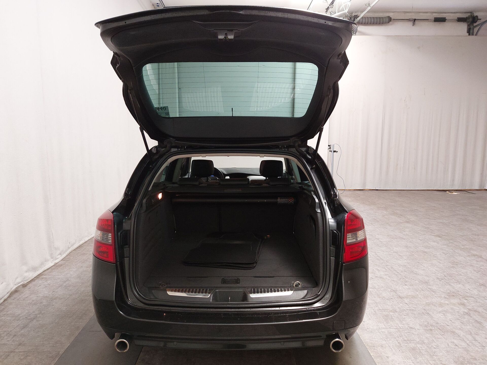 Renault Laguna Grandtour 2.0 dCi FAP T-Leder Navi Shz 15