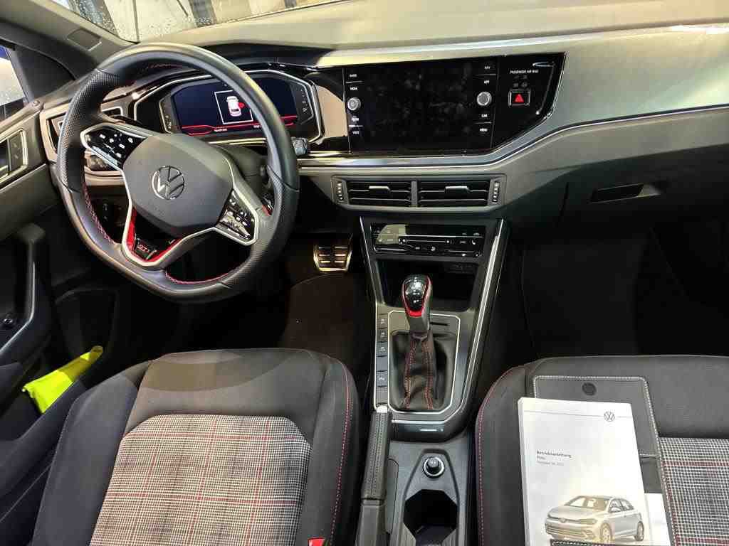 Volkswagen Polo 2.0 TSI GTI DC ACC PDC SHZ 5