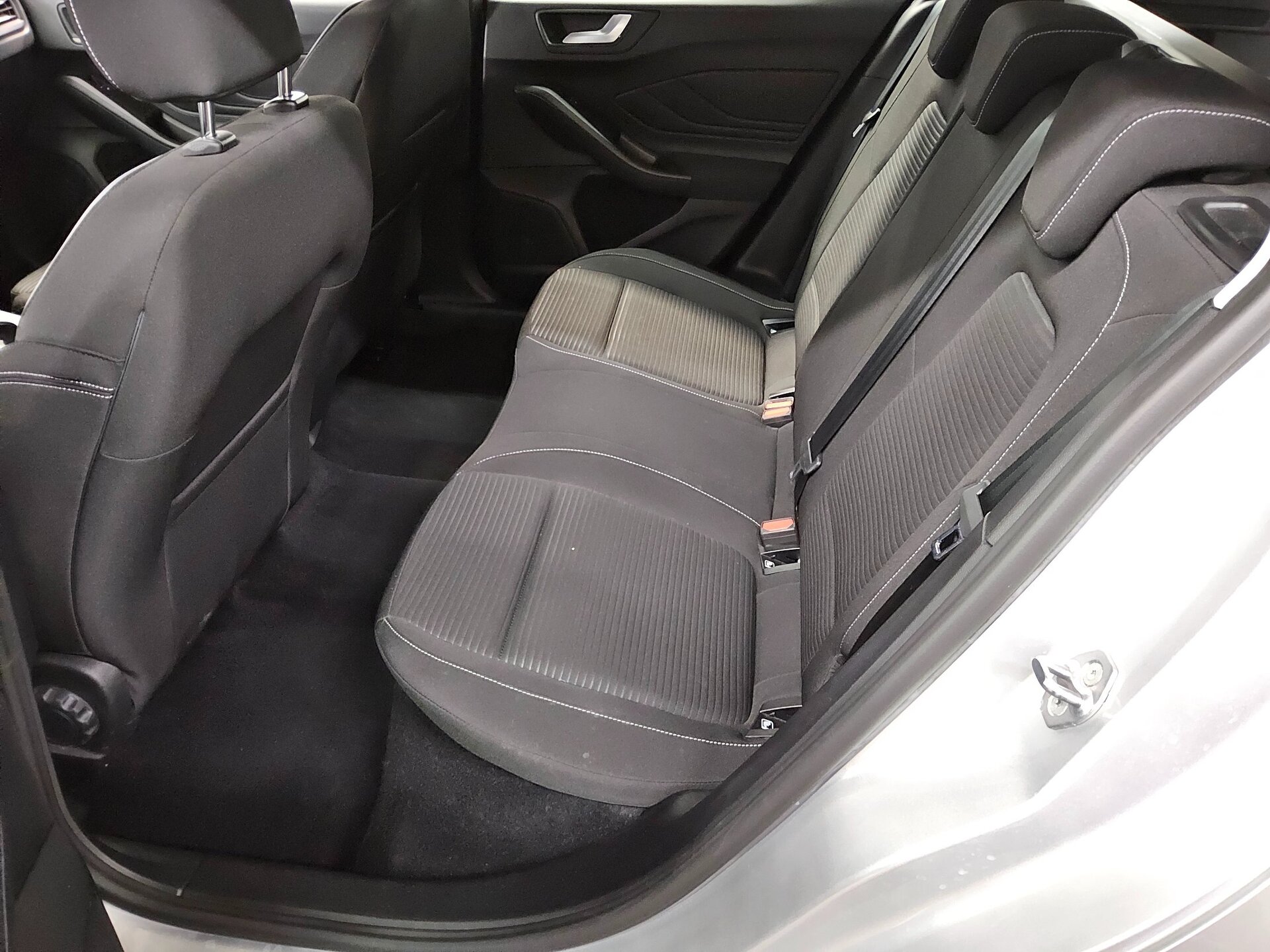 Ford Focus Turnier 1.5 EB Titanium 13