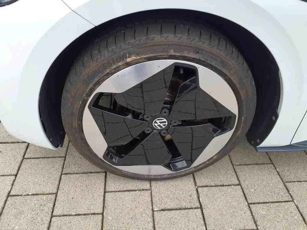Volkswagen ID.3 Pro S NAVI SHZ ACC KEYLESS LEDER 9