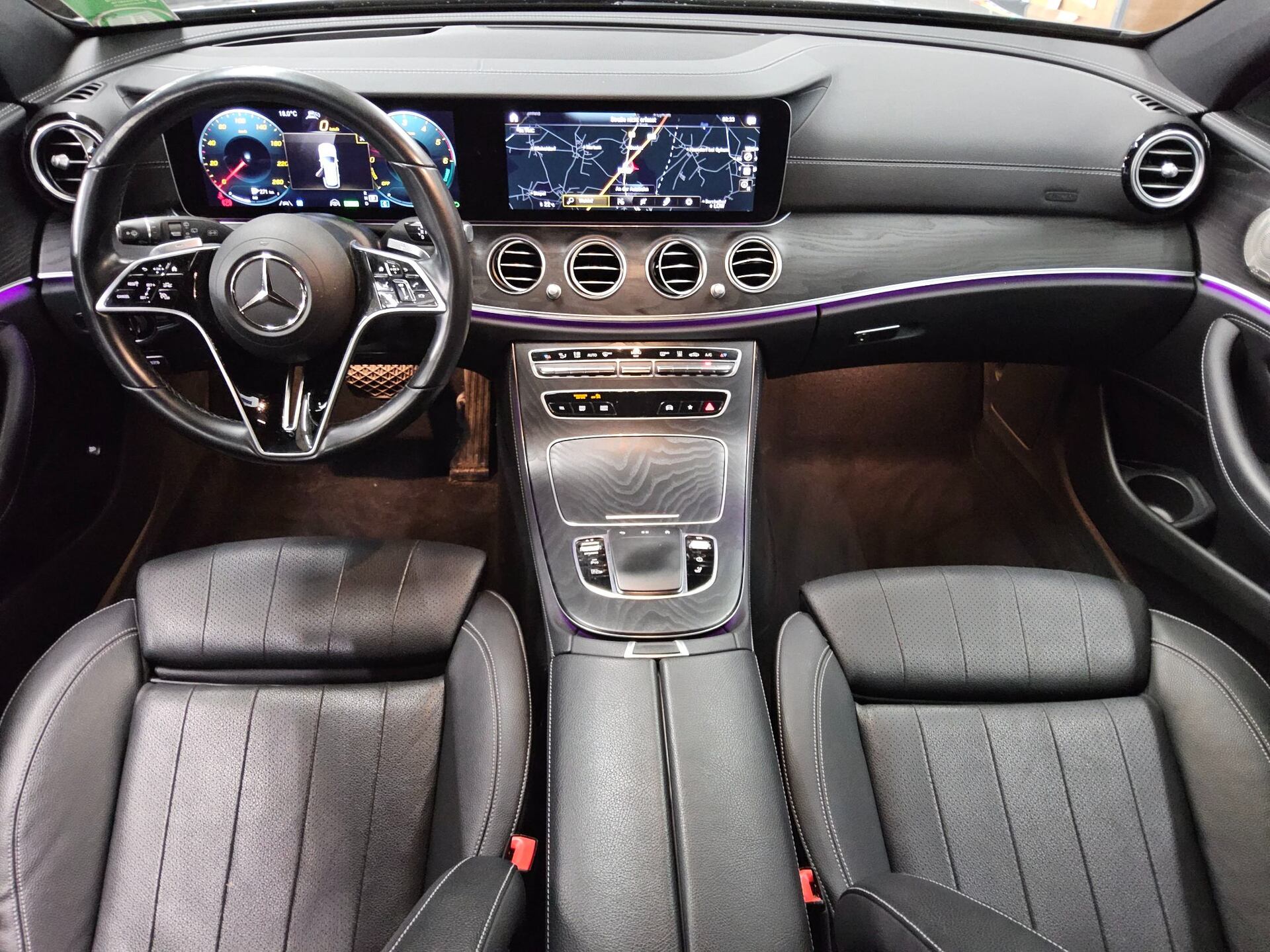 Mercedes-Benz E 300 T de 4M Exclusive Navi LED GSD HuD Burm Leder AHK 5