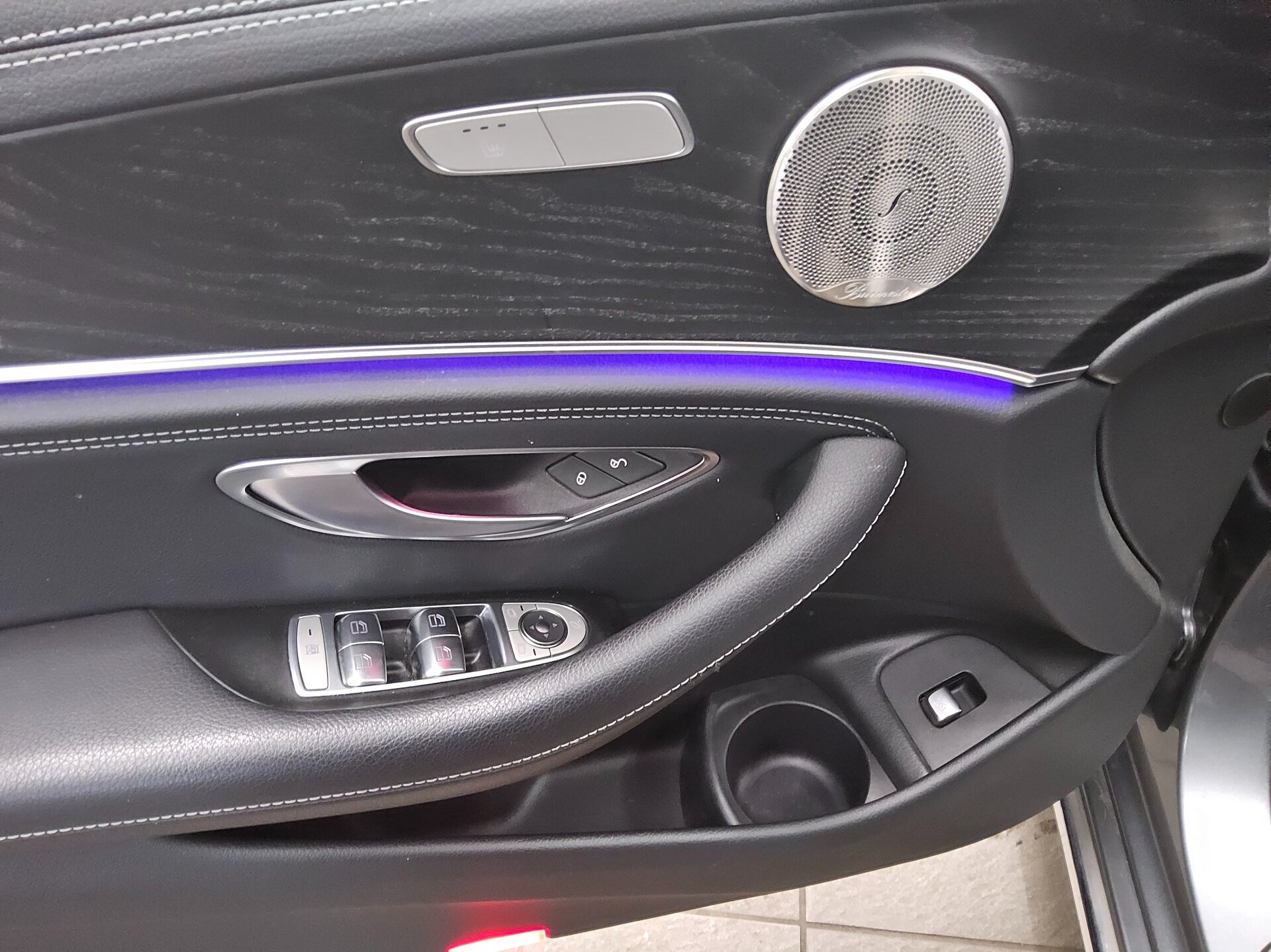 Mercedes-Benz E 300 T de 4M Exclusive Navi LED GSD HuD Burm Leder AHK 9