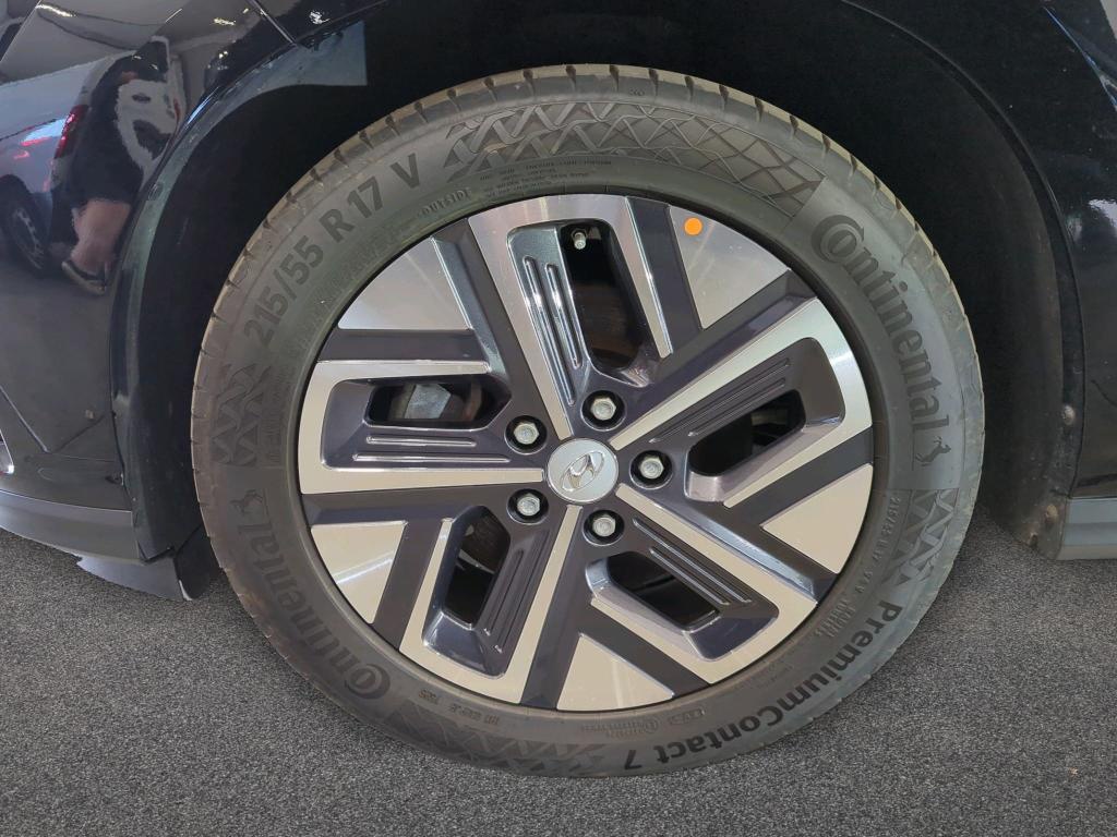 Hyundai Kona Navi LED HuD RFK ACC 12