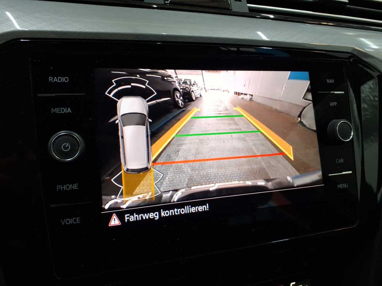 Volkswagen Passat Variant GTE 1.4 TSI GTE Navi LED AHK RFK 12