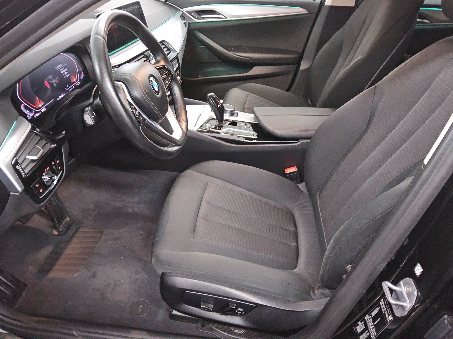 BMW 520dA Navi LED LC prof. 9