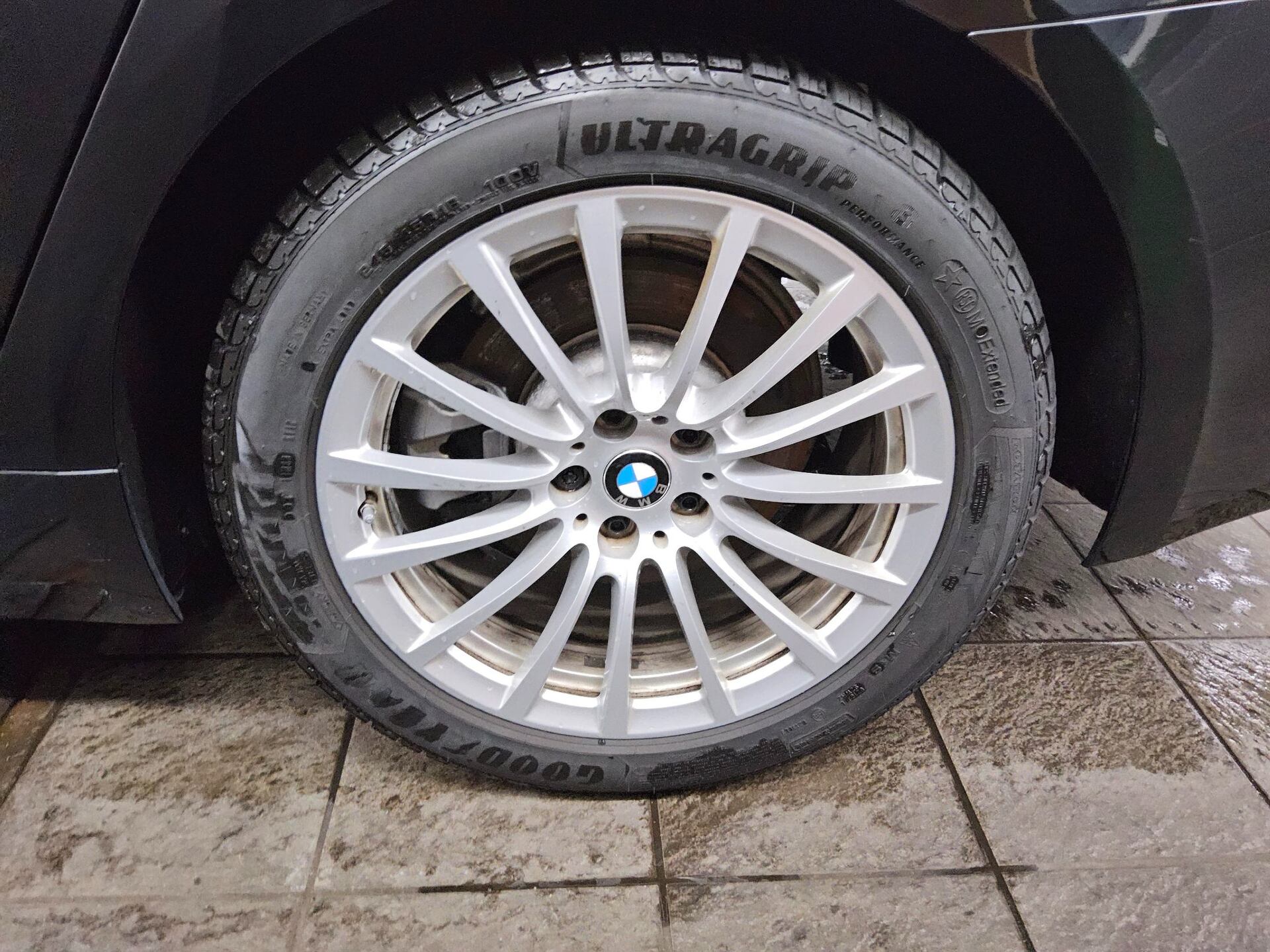 BMW 520dA Navi LED LC prof. 11