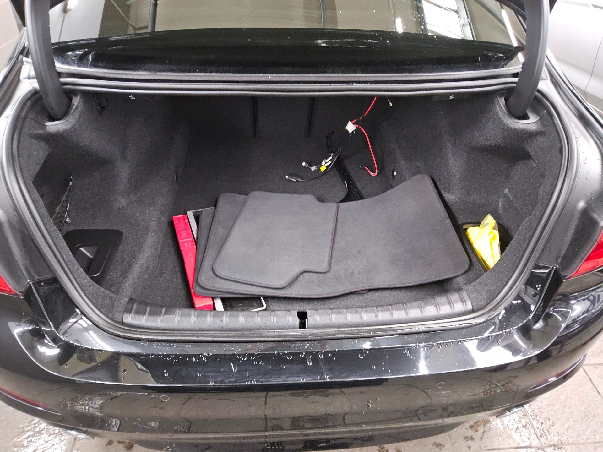 BMW 520dA Navi LED LC prof. 12