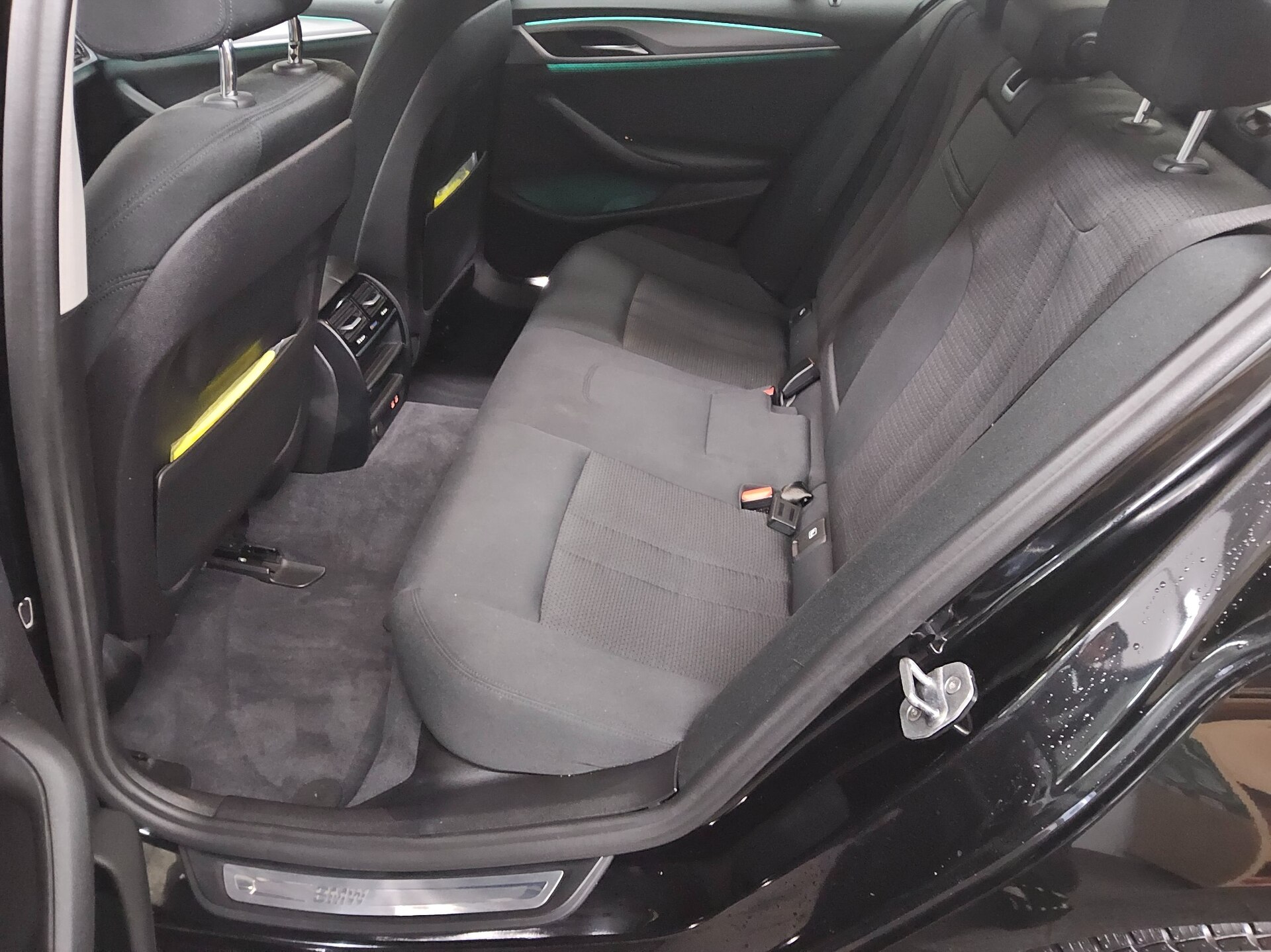 BMW 520dA Navi LED LC prof. 13