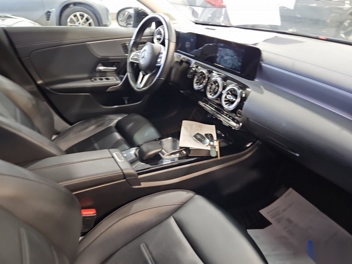 Mercedes-Benz CLA 220 d Progressive LEDER NAVI SPORTSITZE SHZ PDC 6