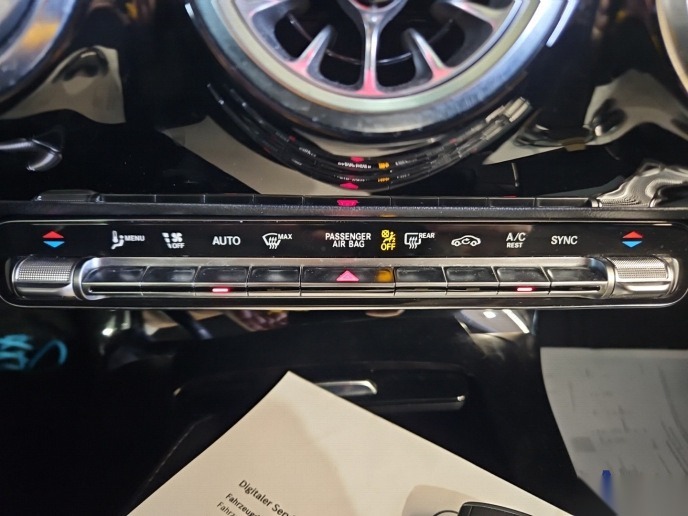 Mercedes-Benz CLA 220 d Progressive LEDER NAVI SPORTSITZE SHZ PDC 9