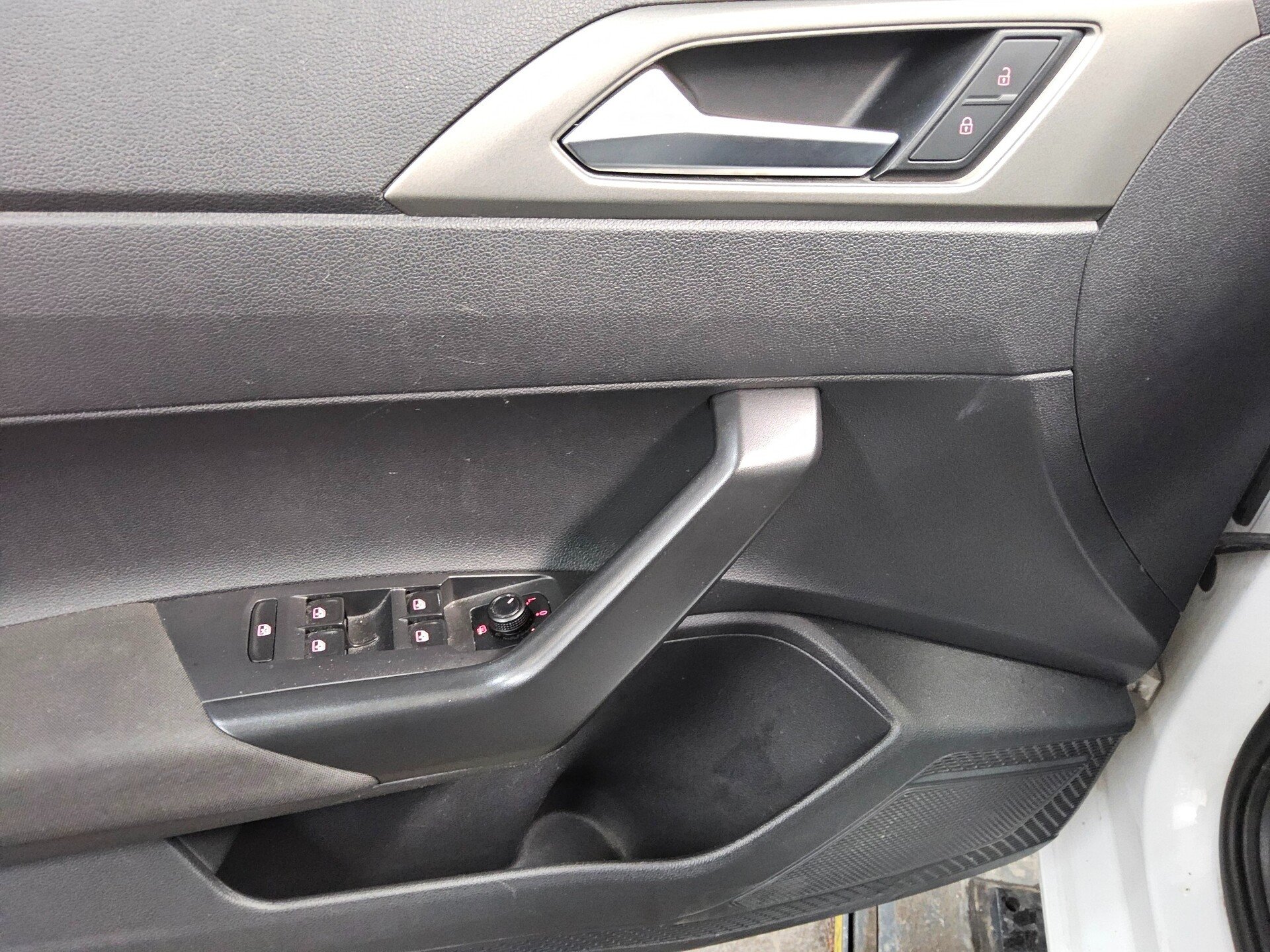 Volkswagen Polo 1.6 TDI Comf. Navi Shz PDC Bluetooth 9