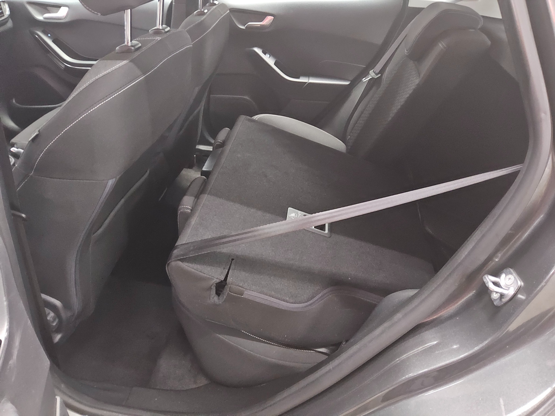 Ford Fiesta 1.0 EB Titanium Navi LED RFK SHZ PDC 12