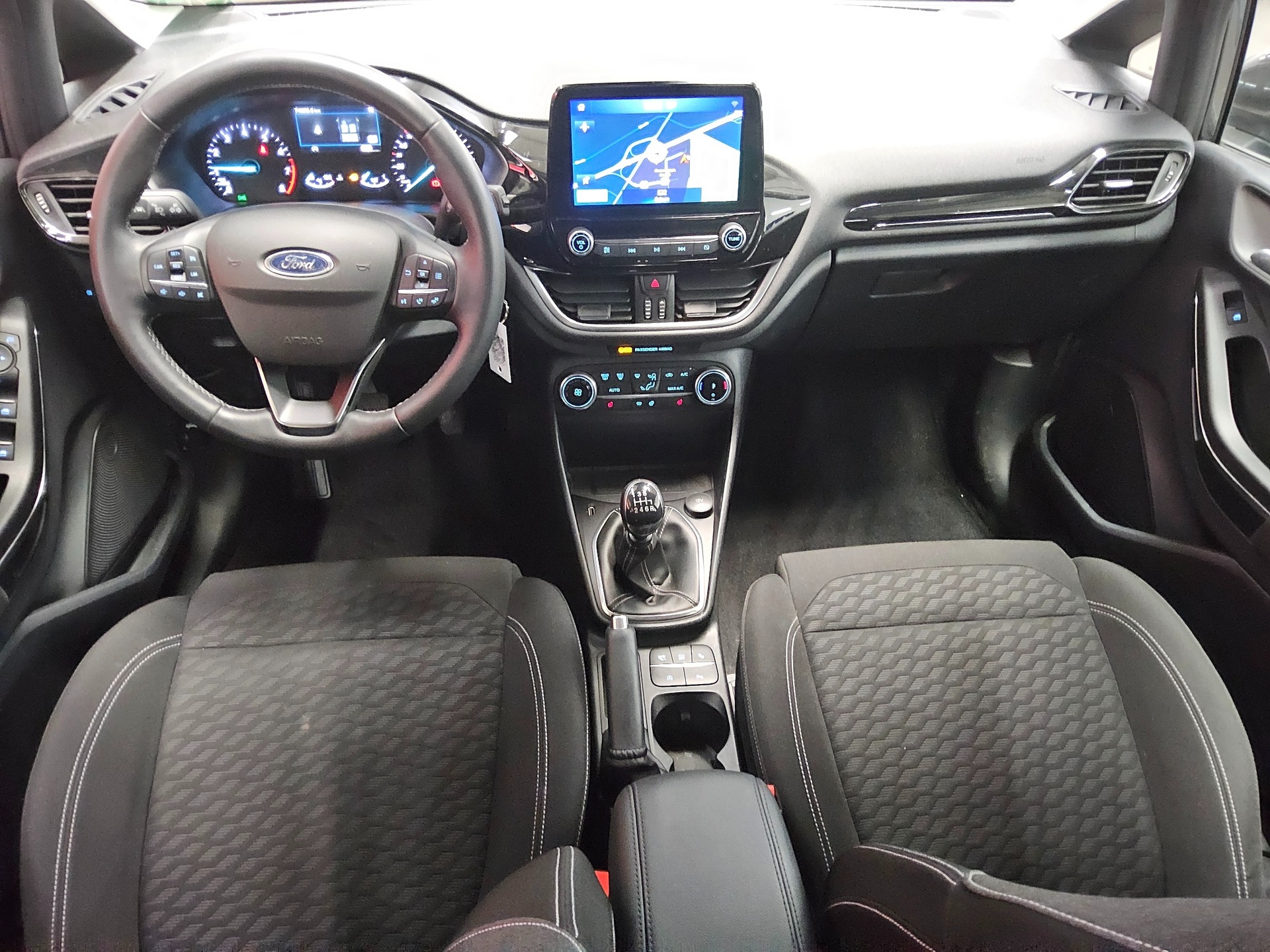 Ford Fiesta 1.0 EB Titanium Navi LED RFK SHZ PDC 5