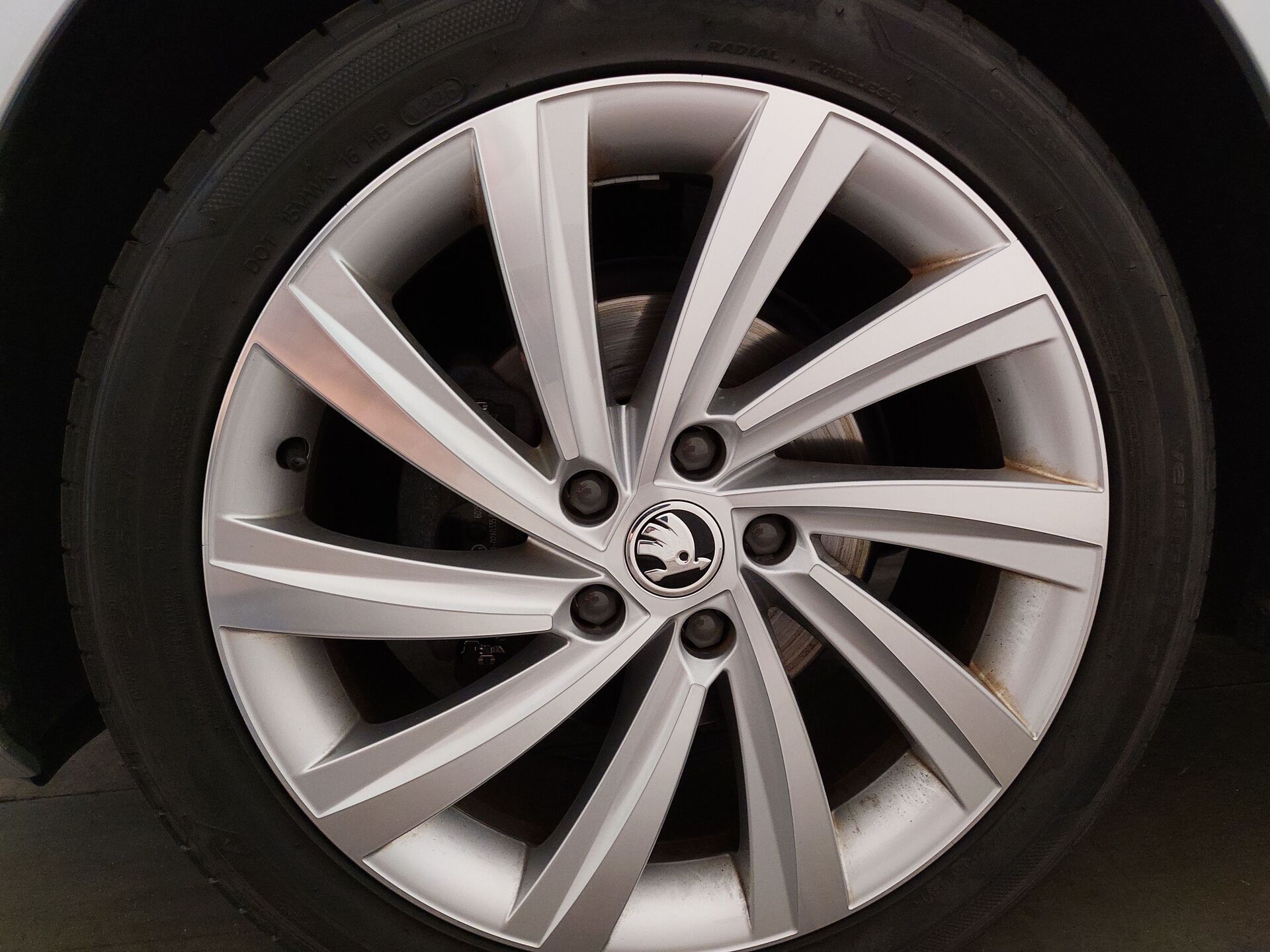 Skoda 2.0 TDI 2.0 TDI Style Nav LED T-Leder Pano 8