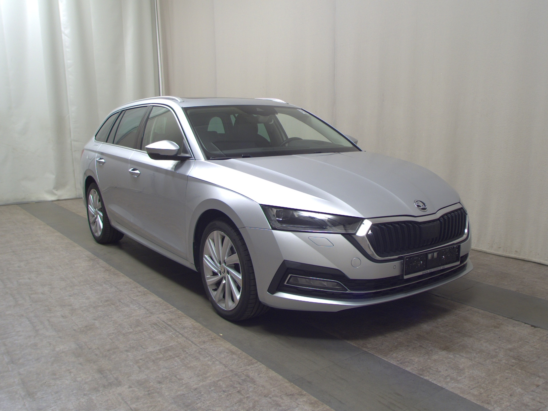 Skoda 2.0 TDI 2.0 TDI Style Nav LED T-Leder Pano 3