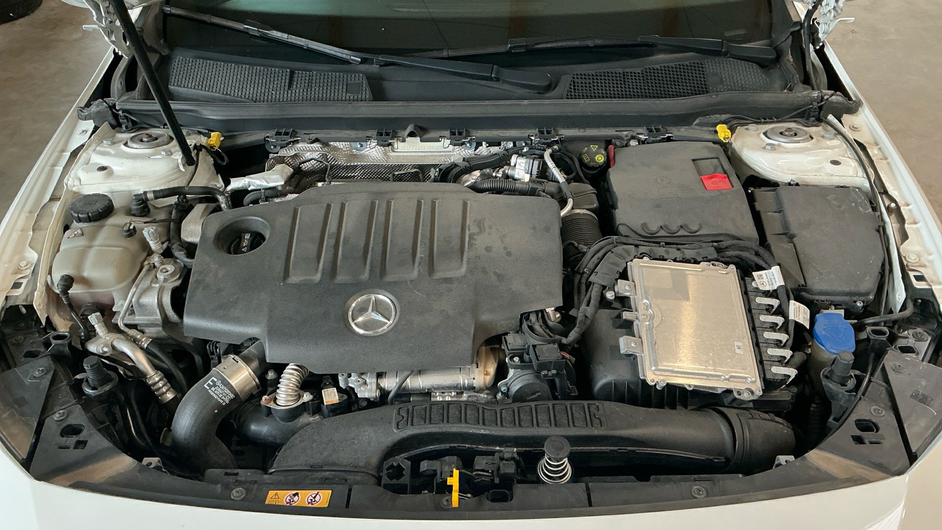 Mercedes-Benz A 200 d Progressive T-LEDER NAVI SHZ PDC 11