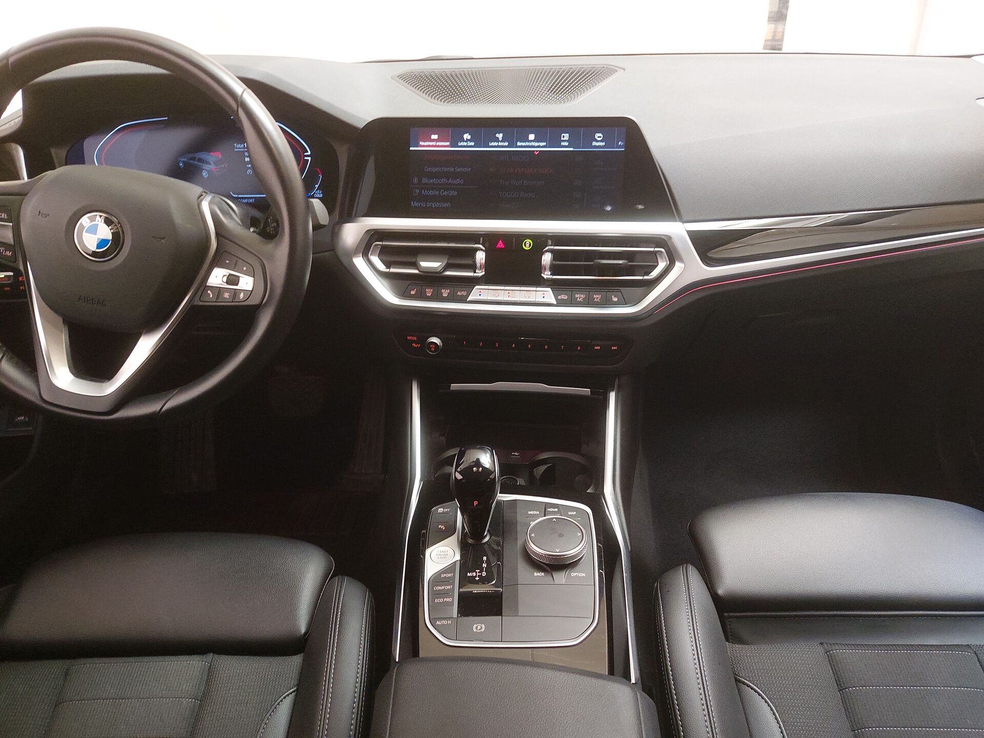 BMW 320d Touring Sport-Line LED AHK 16