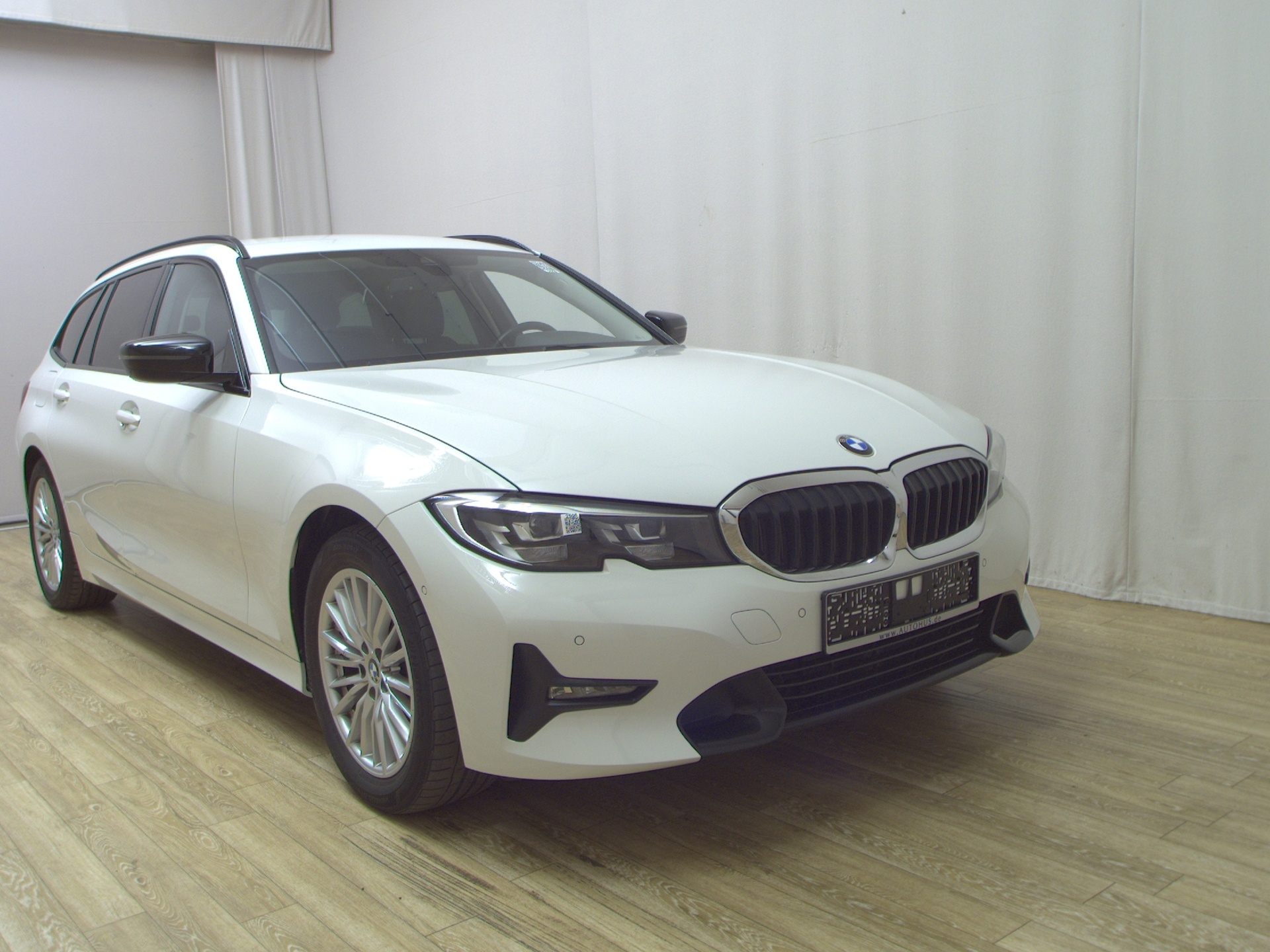 BMW 320d Touring Sport-Line LED AHK 3