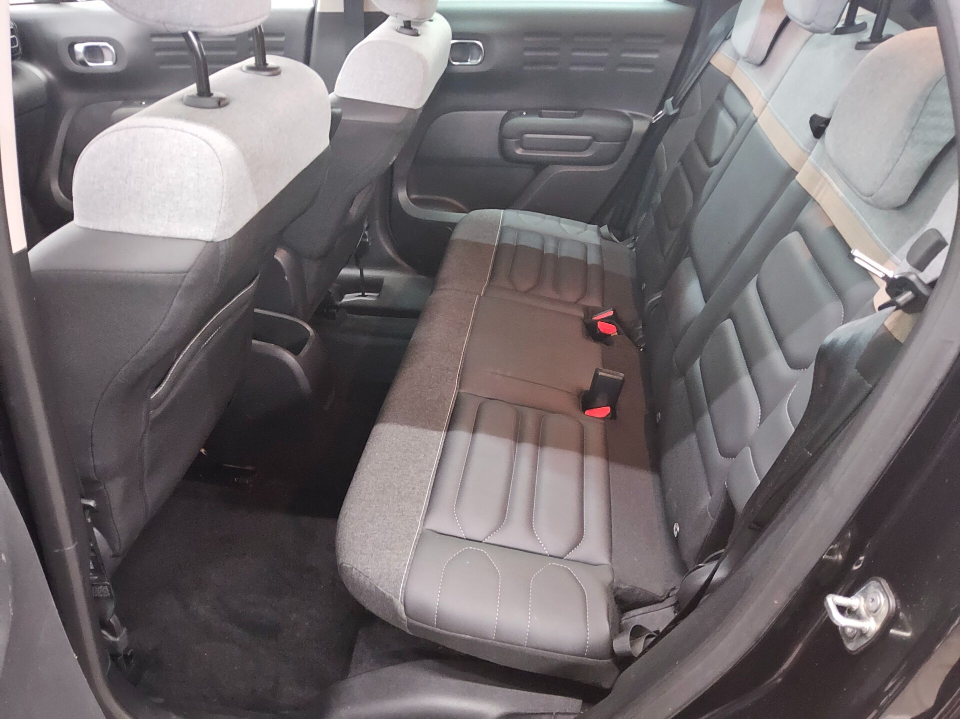 Citroën C3 Aircross 1.2 PureTech Plus T-Leder Navi LED 13