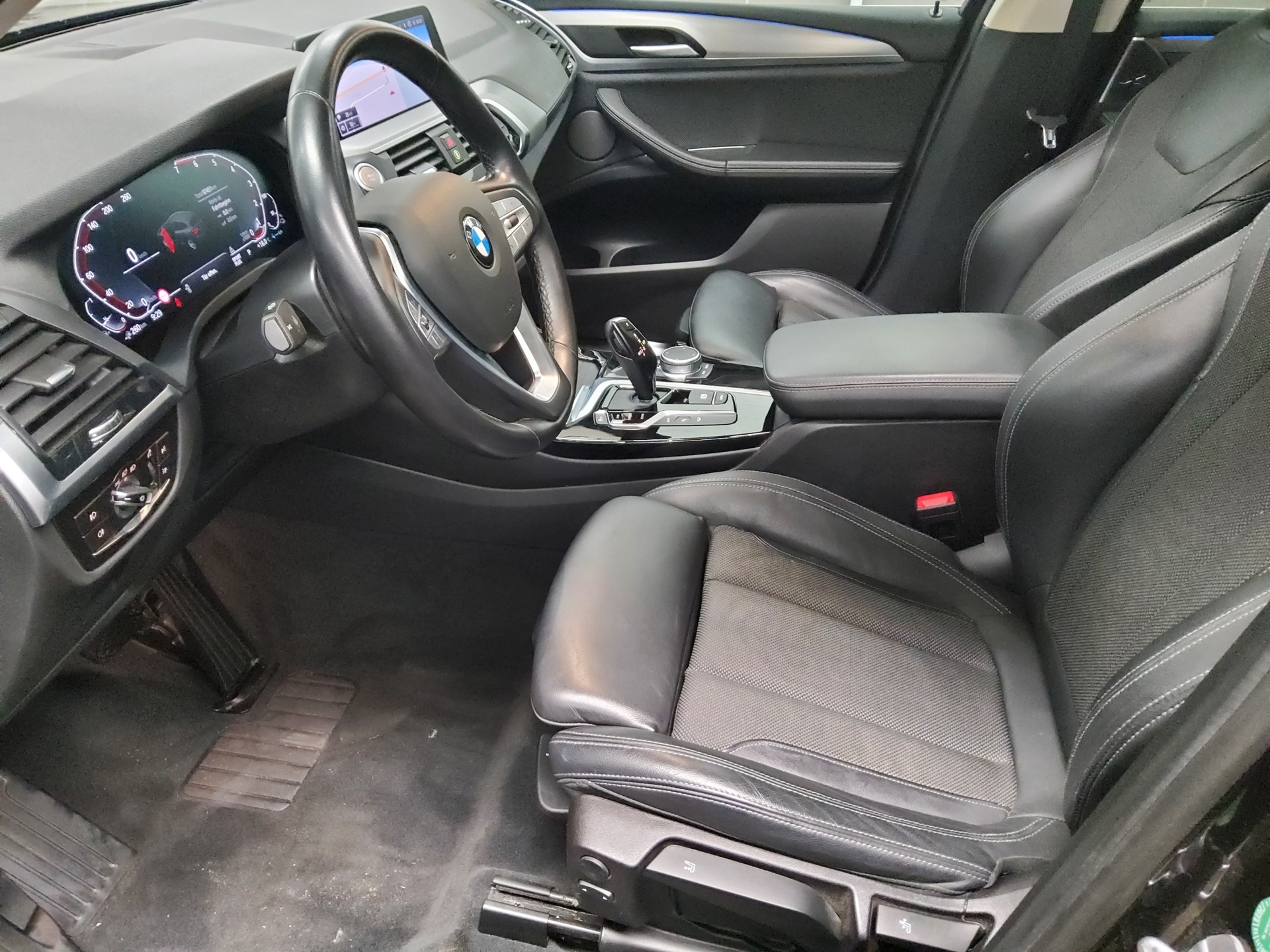 BMW X3 xDrive30e Advantage Navi LED vc H-K Pano RFK 9