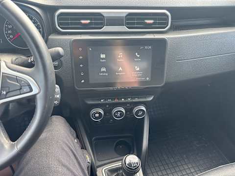 Dacia Duster 1.5 dCi T-Leder Navi LED Shz AHK 9