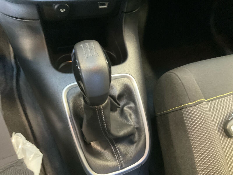 Citroën C3 1.2 PureTech KLIMAAUT LED SHZ PDC KAMERA 10
